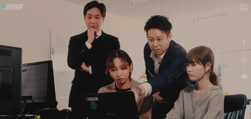 オリジナルデザインのサイト制作可能|キグナスインターネット株式会社