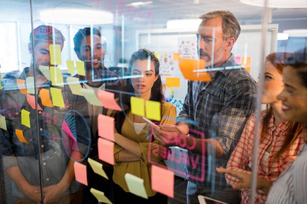 制作を相談・発注する際に必要な手順