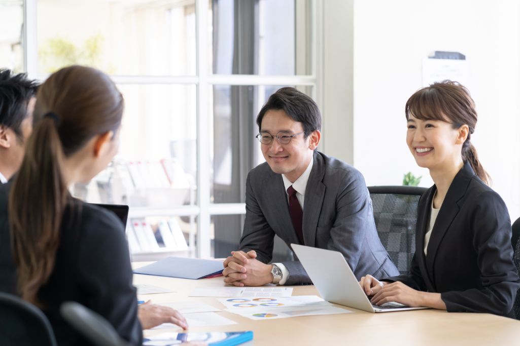会議中のビジネスマン