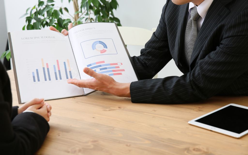 ターゲティングはどんな仕事にも役立つ!営業を例に紹介