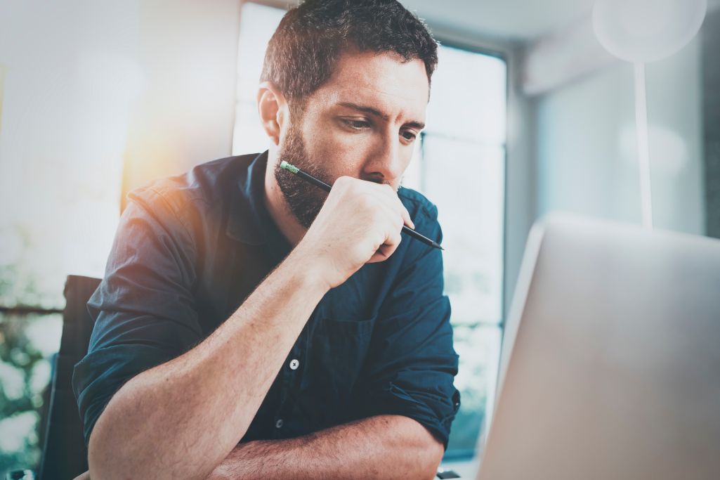 SEOに有利な記事にするには文字数は何文字にすればいい？