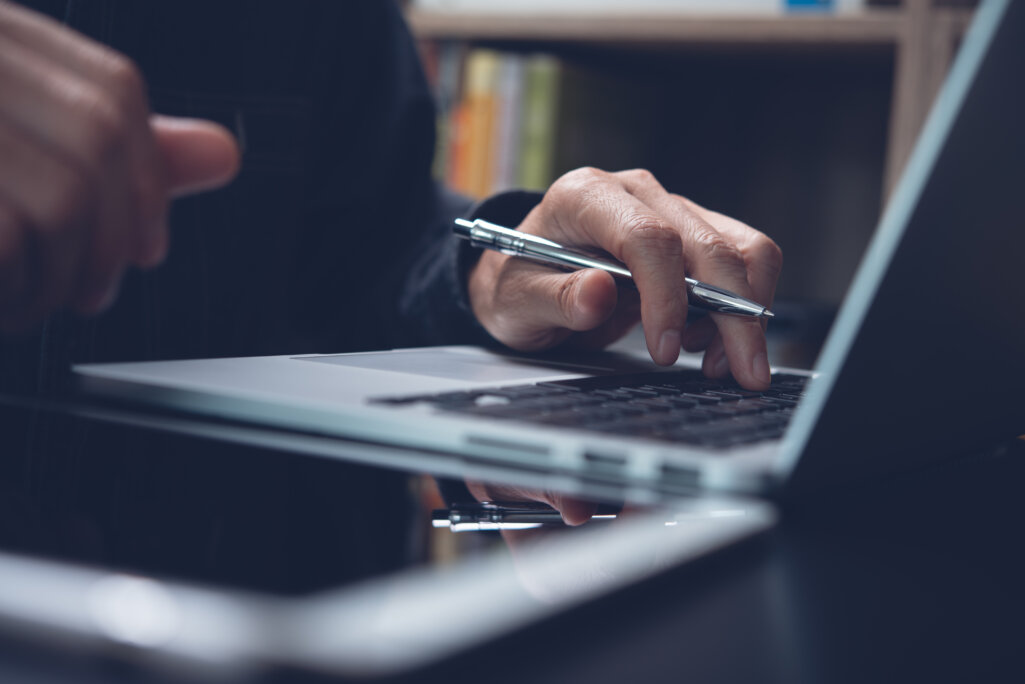 オウンドメディアの運用にはライターが必須