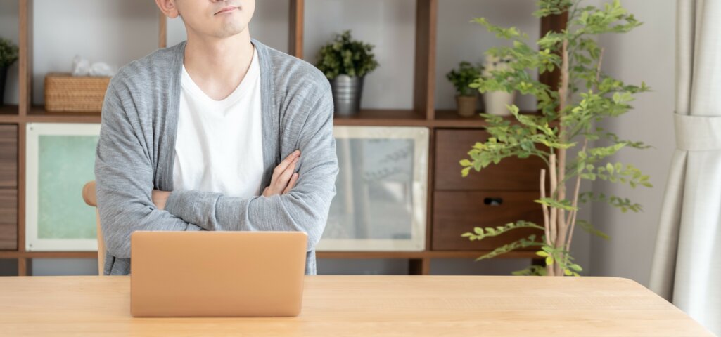 Webマーケティングスクールに通うデメリットと注意点