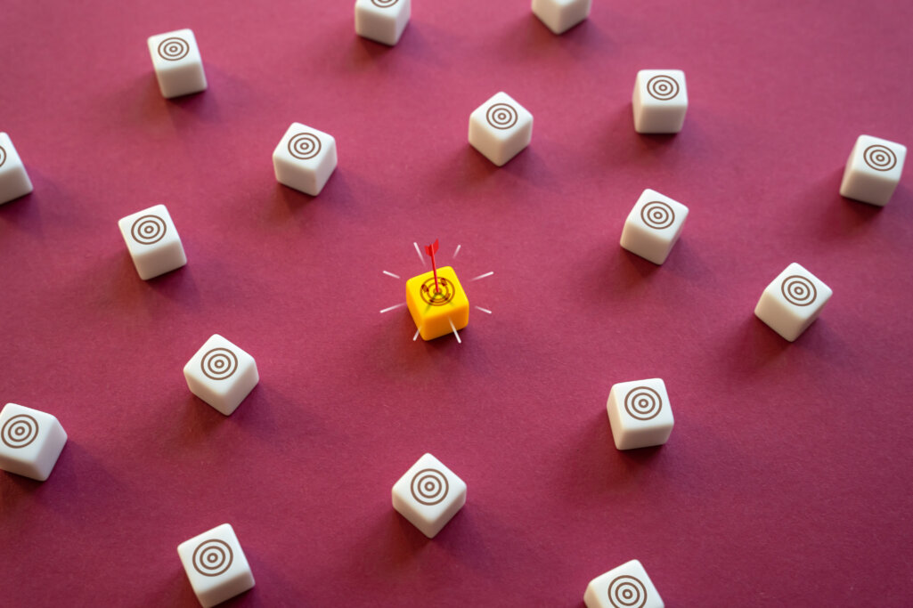 ターゲットにあったFacebookフィード広告の運用を目指しましょう