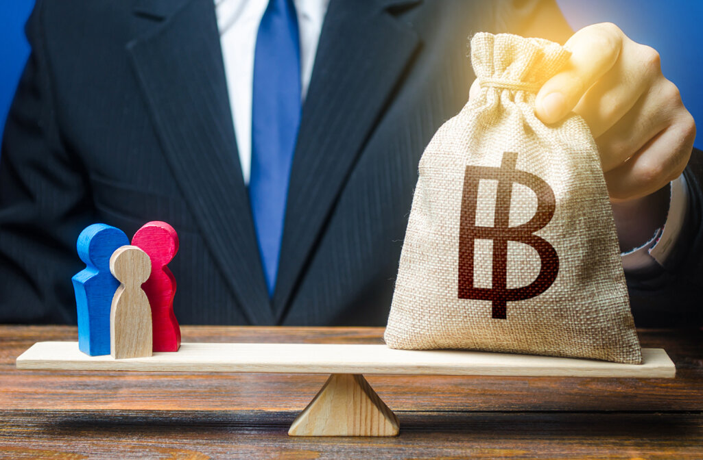 SNS施策では、売上とブランディングどちらを追い求めるべき?