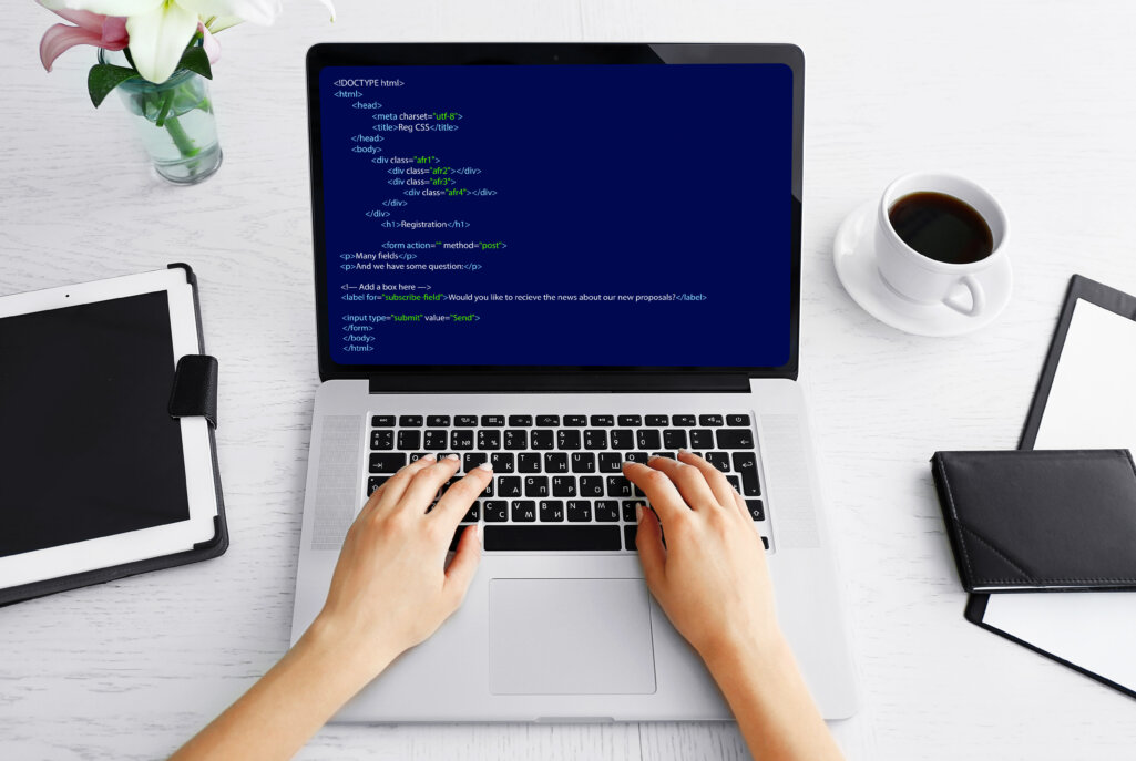 ローコード開発とは